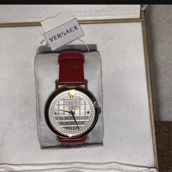 Versace watch - Picture 2 of 7